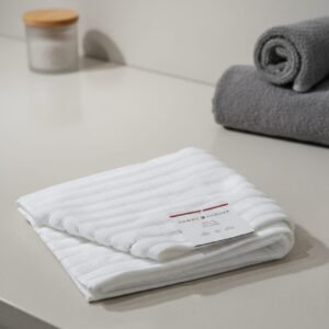 TOMMY TOWEL - WHITE